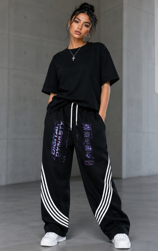 Curved Stripe Straight Sweatpants