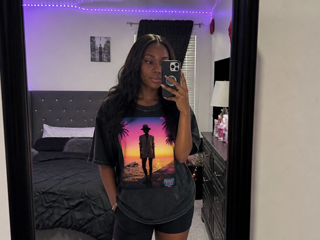 Women's Mineral Wash Raglan Crop T-Shirt